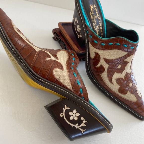 Donald J.Pliner Western Couture Collection Slides - Picture 2 of 7